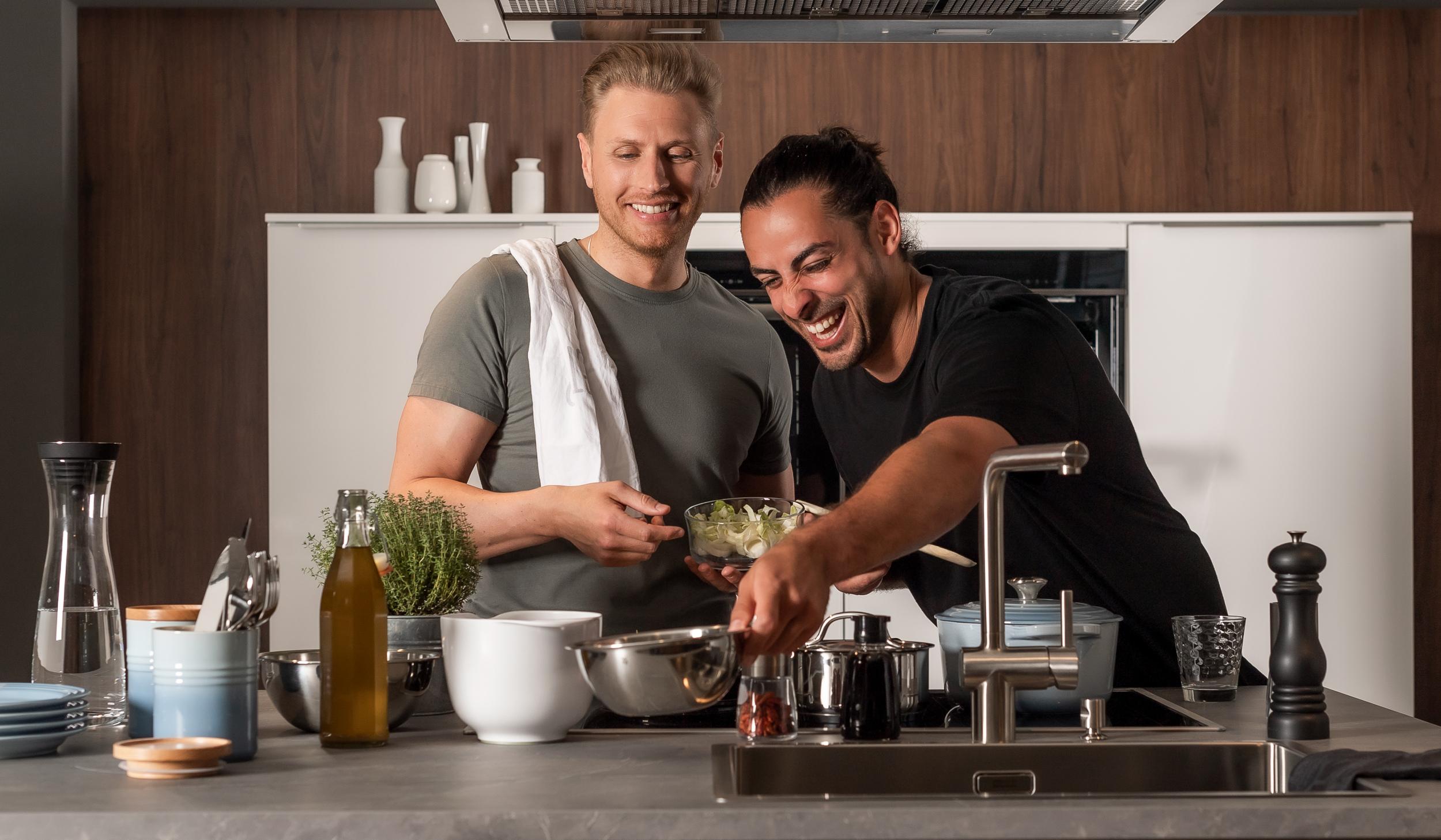 Werbemotiv PK Männer Kochen Küche